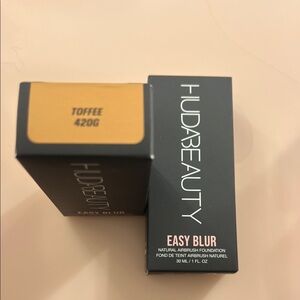 HUDA BEAUTY Easy Blur Foundation in Toffee 420G